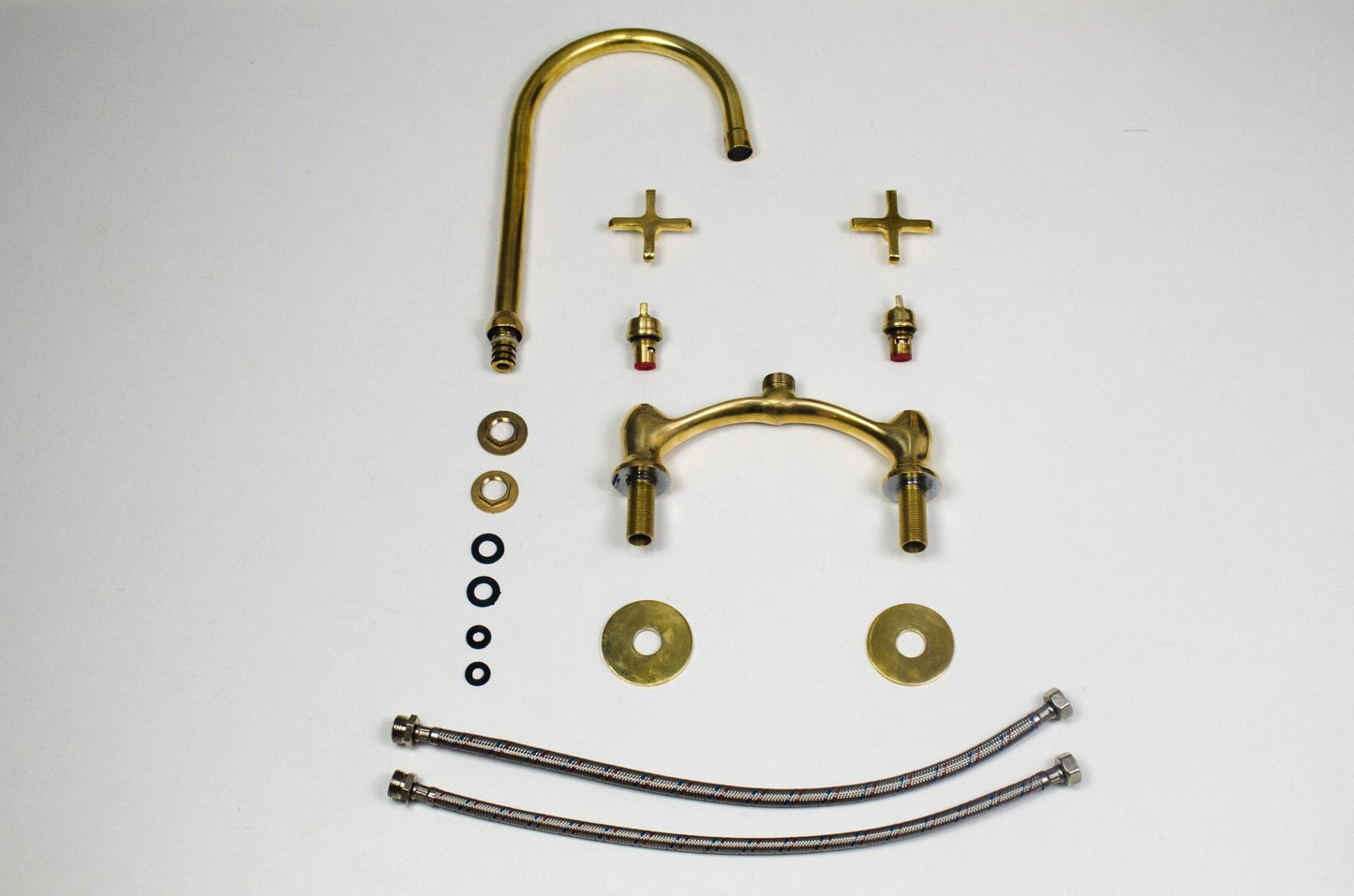 Robinet d'évier de cuisine en laiton : Modèle à pont en laiton non verni