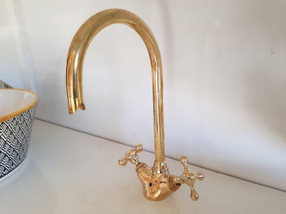 Embrace Vintage Charm with #UnlacqueredBrass: Transforming Your Bathroom into a Timeless Retreat