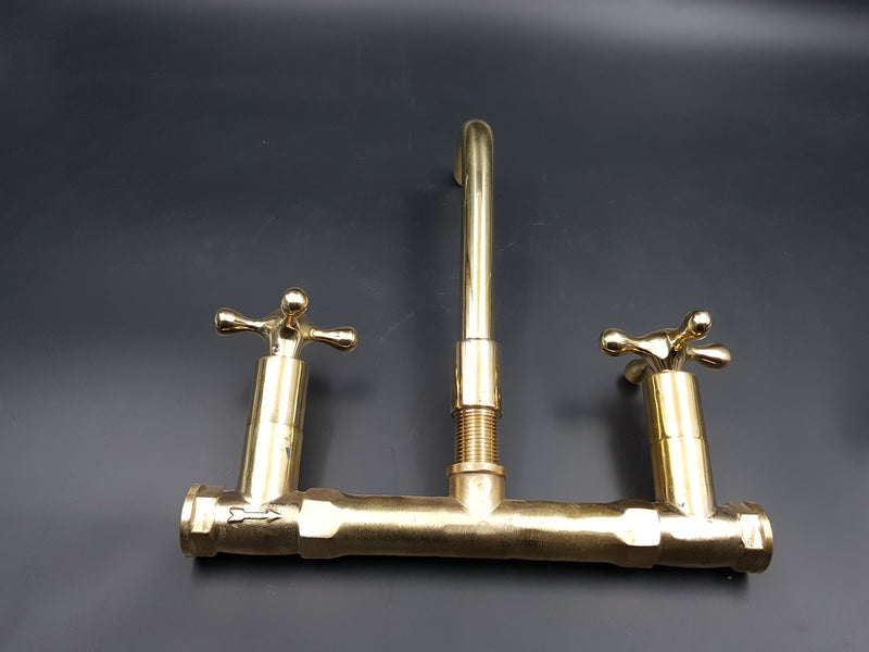 Antique Brass Wall Mount Bathroom Faucet