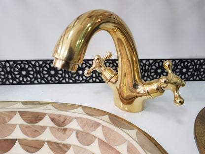 Einloch-Waschtischarmatur aus Messing