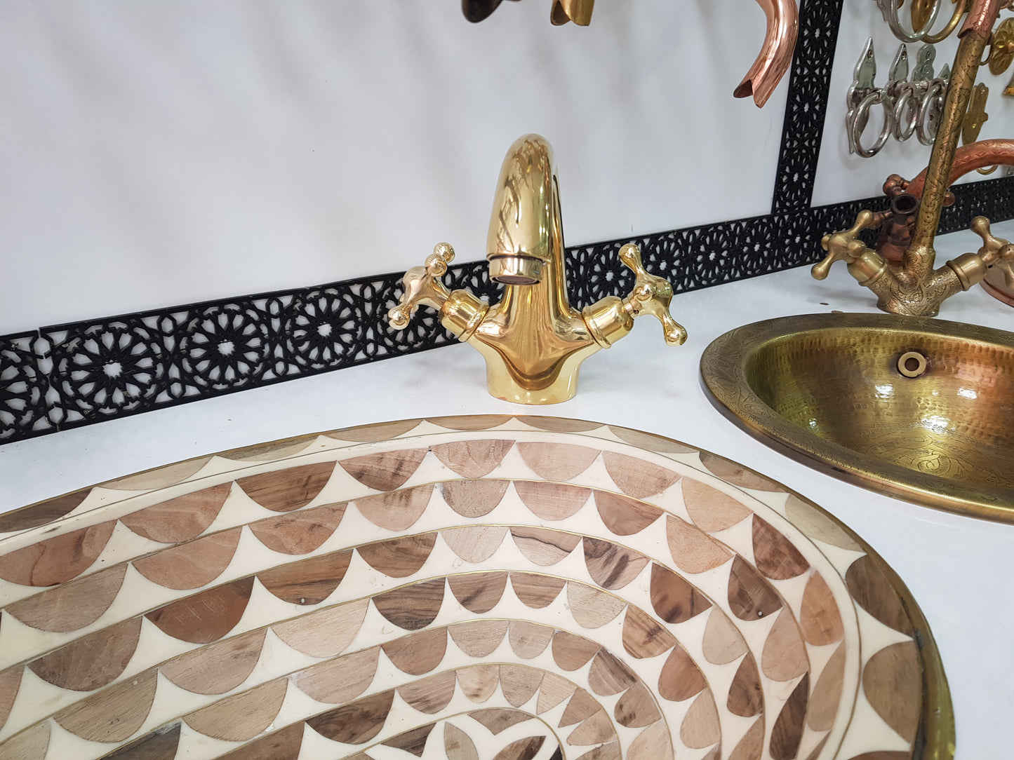 Einloch-Waschtischarmatur aus Messing