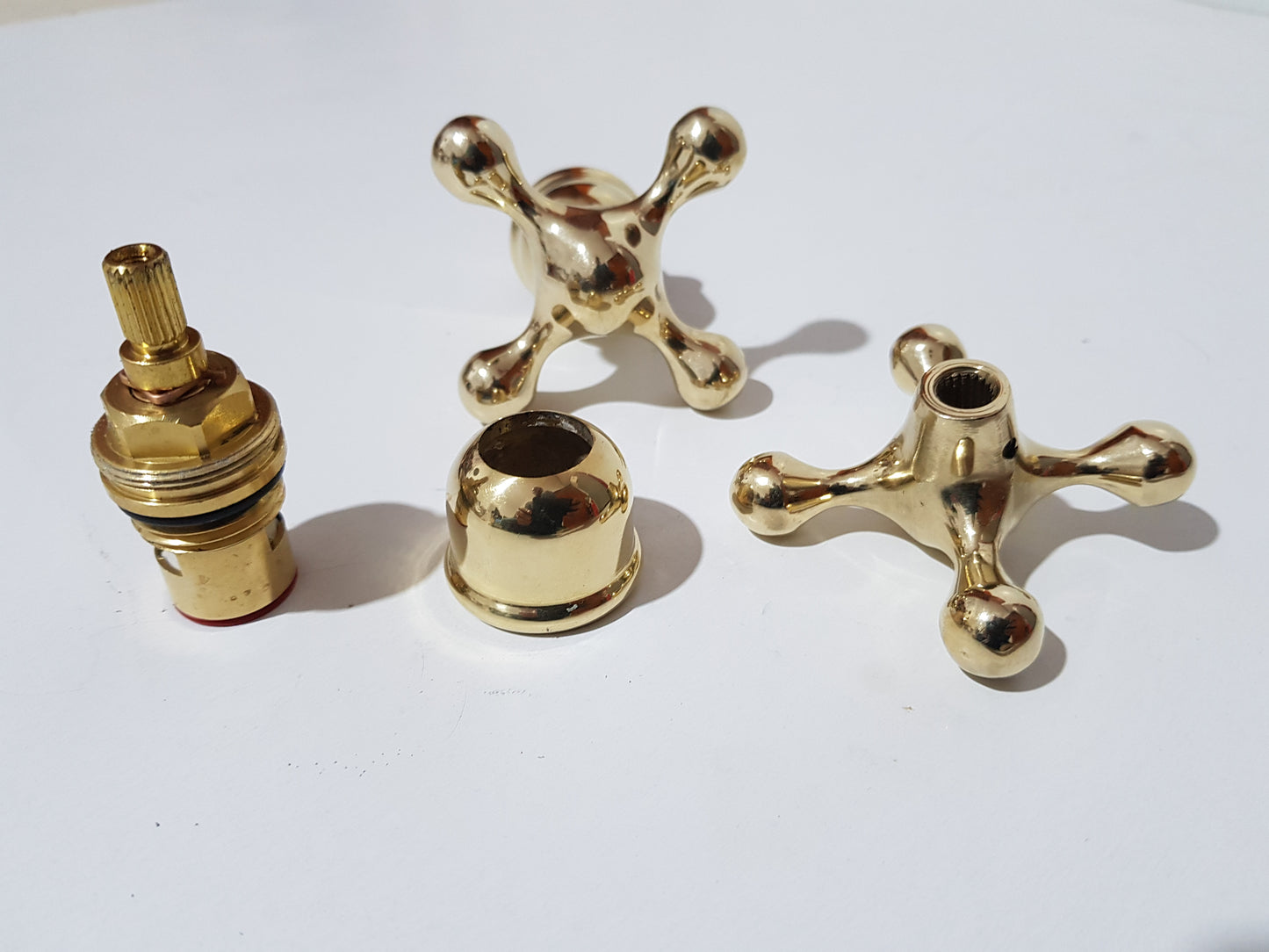 Sonderanfertigung – Griffe und Sprühkopf