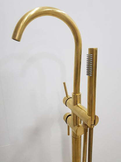 Robinet de baignoire sur pied à fixation au sol