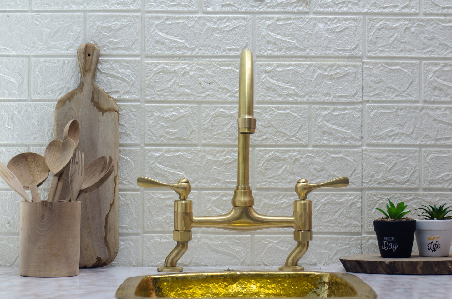 Nova Curved Legs Bridge Faucet