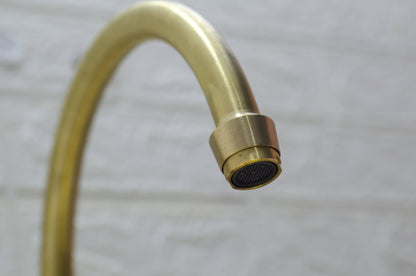 Nova Curved Legs Bridge Faucet