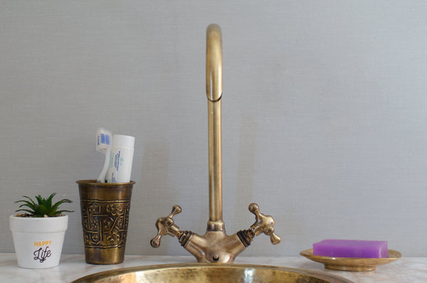 Single Hole Bathroom Faucet - Bronze Bathroom Faucet