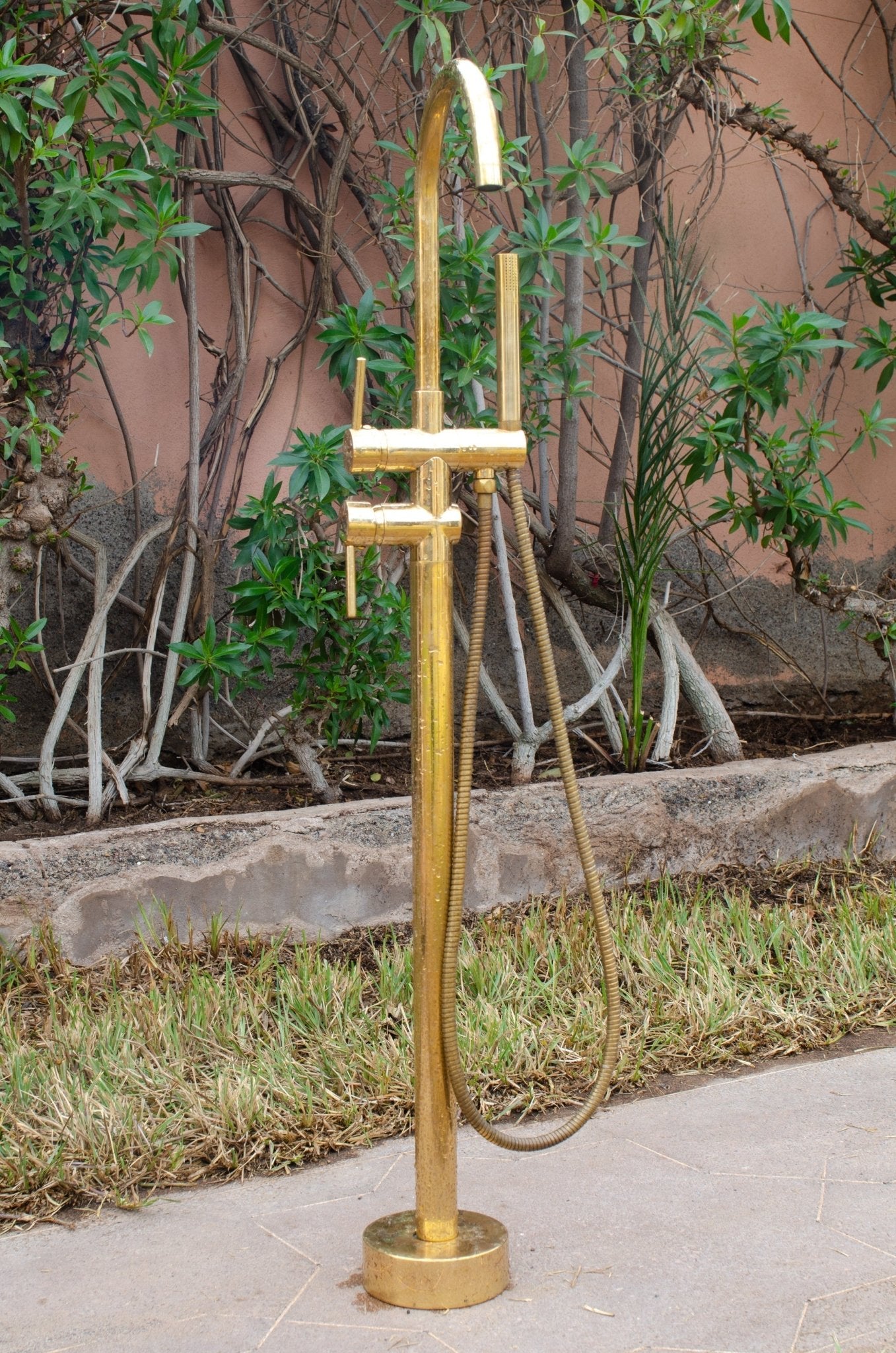 Freistehende Wannenarmatur – Wannenarmatur mit Handbrause